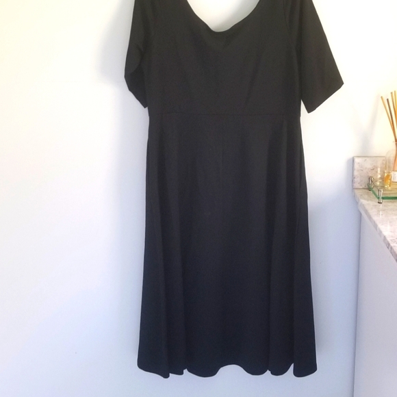 City Chic NWT black waist pullover dress with pockets size XS 14 plus Cu… - Picture 7 of 8